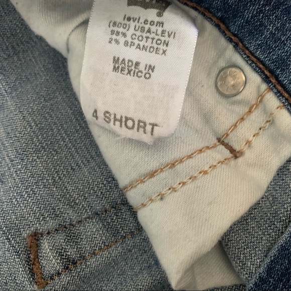 VINTAGE LEVIS 529 CURVY BOOTCUT LIGHT WASH LOW RISE JEANS SIZE 4 SHORT - Picture 6 of 6